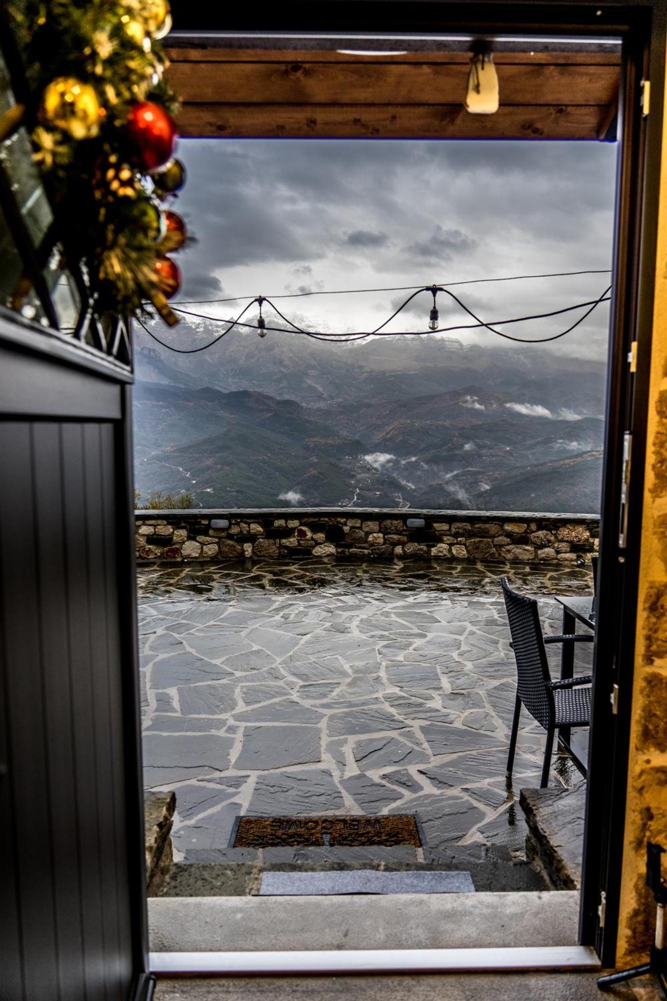 Tovouno Pensionat Plaka  Exteriör bild